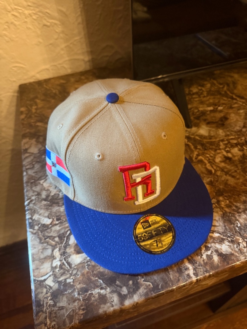 New Era 59Fifty Dominican Republic World Fitted Hat - Size 7 5/8 - New